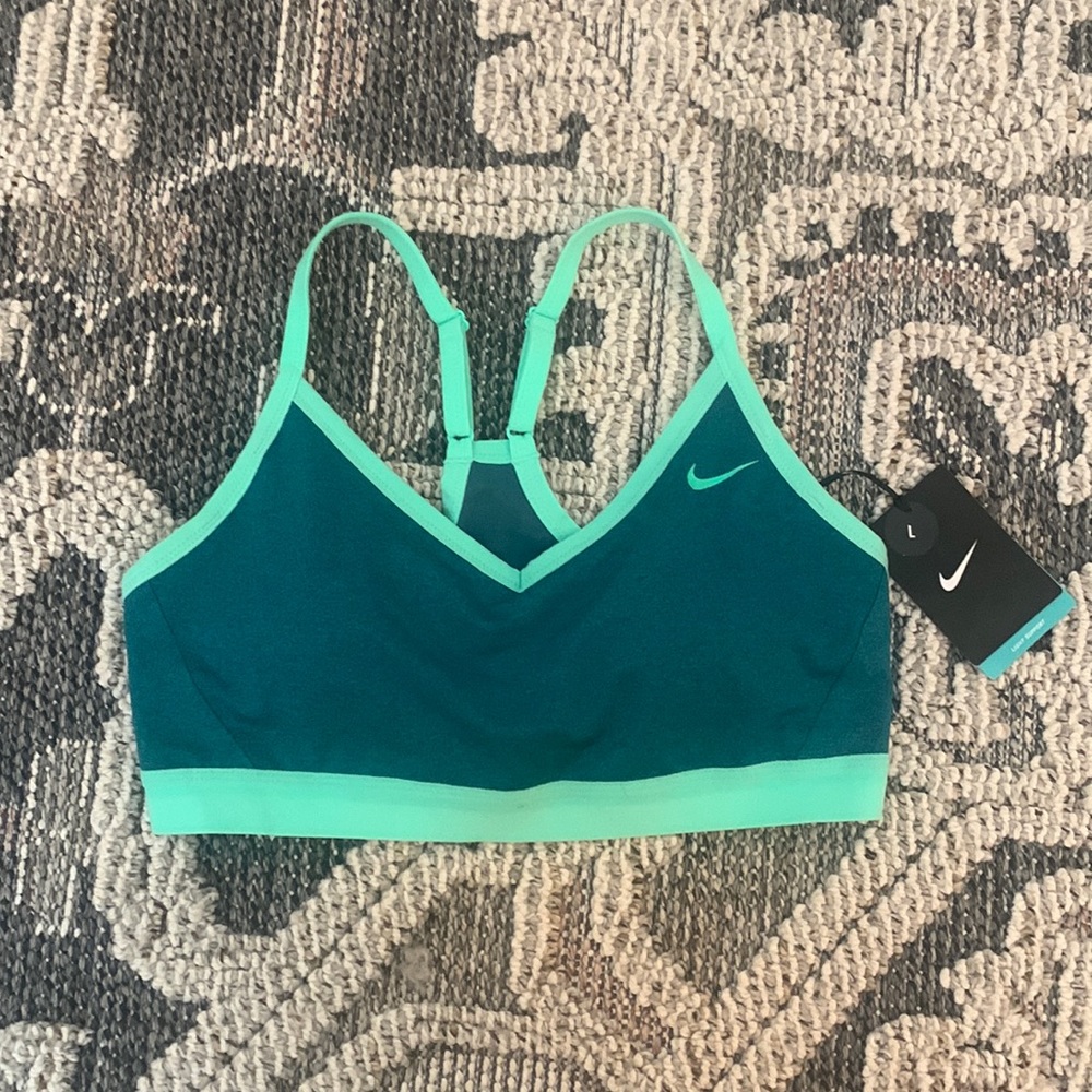 NWT Nike Pro Indy Sports bra